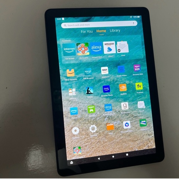 Amazon Fire Tablet 10 - Picture 1 of 5